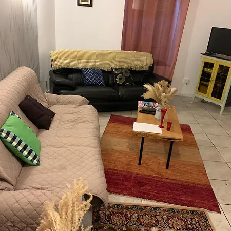 בית הארחה Maison Spacieuse Et Familiale 4*